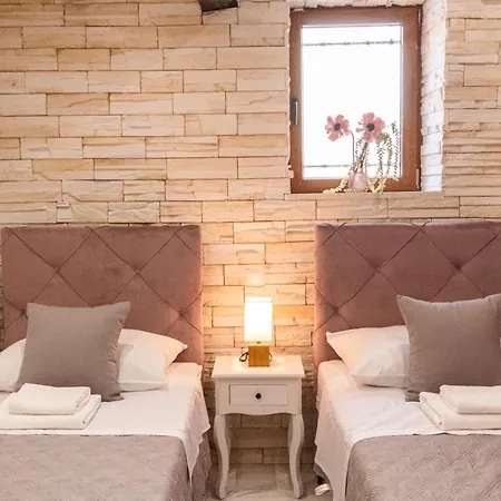 شقة Adam In The Old Town, 2 Single Beds