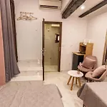Adam In The Old Town, 2 Single Beds * Split